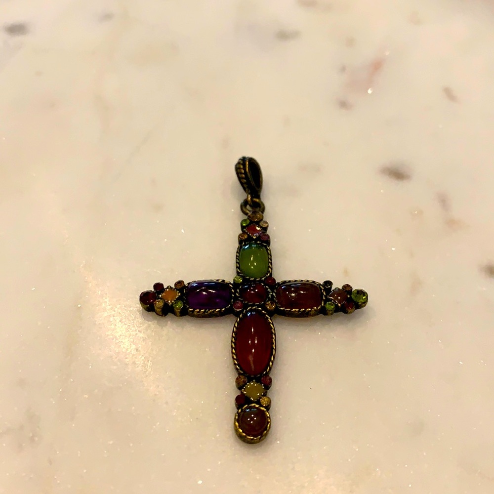 Cross pendant